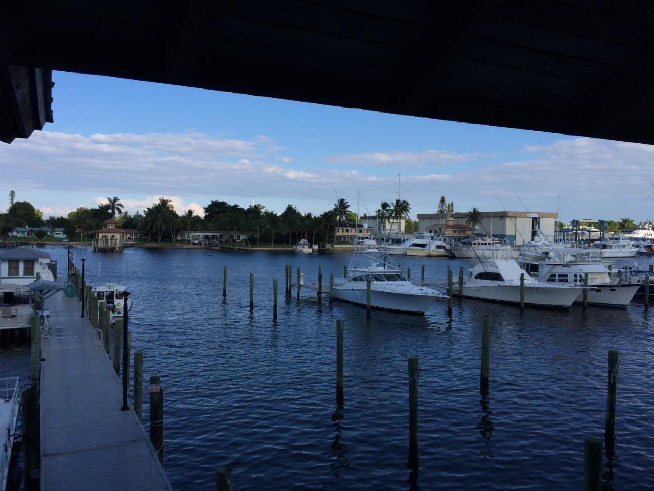 Pirate'S Cove Resort And Marina - Stuart Exterior foto