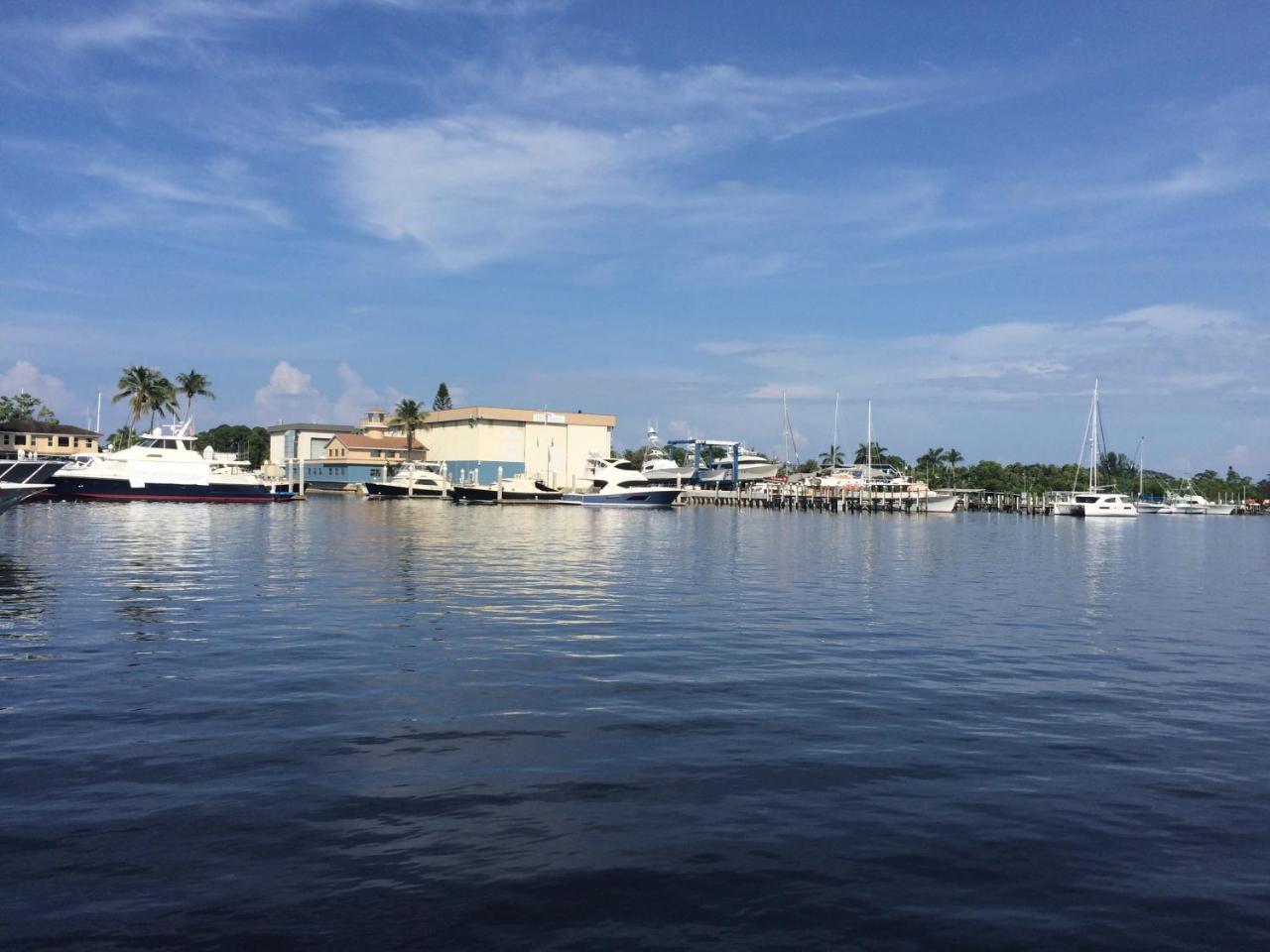 Pirate'S Cove Resort And Marina - Stuart Exterior foto